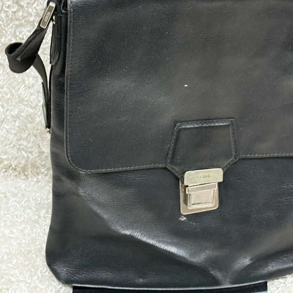 FENDI Black Leather Men's Messenger Bag